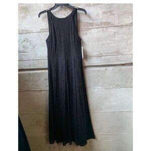 4. Eva Franco Elegant Black Lace Maxi Sleeveless Dress